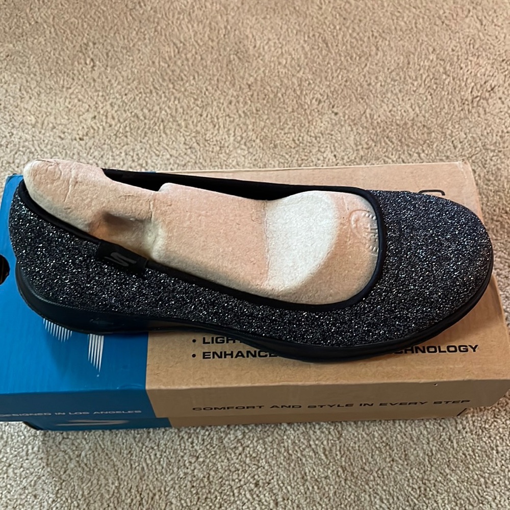 Skechers GoWalk lite